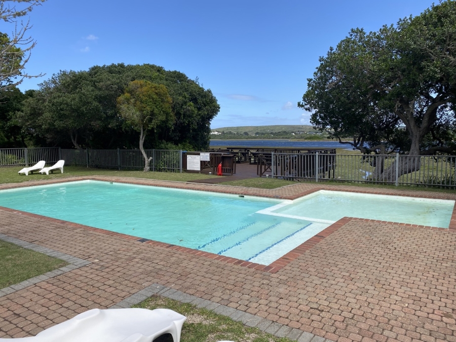 2 Bedroom Property for Sale in Keurbooms River Western Cape